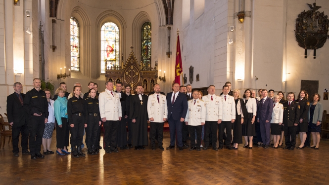 Dievkalpojuma dalībnieki Doma baznīcā