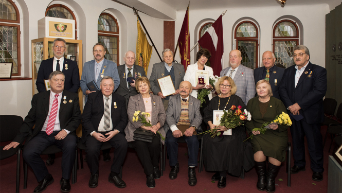 Apbalvotie Slavas zālē