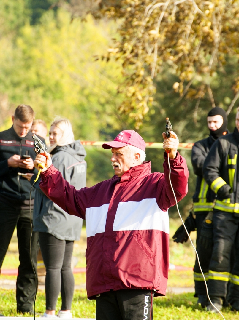 Priekšplānā Latvijas Ugunsdzēsības sporta federācijas pezidents Vladimirs Vetuhs